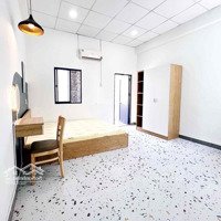 Căn Hộ 1 Phòng Ngủ Rộng 40M2 Full Nt Ban Công Gần Ngã Tư Hàng Xanh