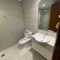 Bán Căn Hộ 2 Phòng Ngủtại Vinhomes Nguyễn Chí Thanh - Giá Bán 6.X Tỷ Full Nội Thất - Liên Hệ: 0934.531.939