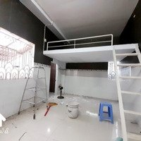 Phòng 3 Triệu8 Có Gác, Cửa Sổ Hướng Ngoài Trời, Kế Bên Uef, Gần Hồng Bàng