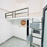 Duplex Máy Lạnh Cửa Sổ Gác Không Đụng Đầu Gần Hutech - Nguyễn Gia Trí