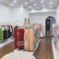 Mặt Tiền Siêu Vip Võ Văn Ngân 240M2 4 Tầng Bán Gấp Chỉ 34 T.ỷ.