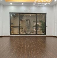 Cho Thuê Gấp Nhà Đào Tấn - Linh Lang,Diện Tích150M2 X 4 Tầng, Mặt Tiền 8M, Ô Tô Đỗ Cửa. Gía 25 Triệu/Th