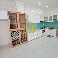 Villa Căn Góc 120M2 Tại Phường An Phú - 2 Lầu, Sân Rộng, Nhà Mới