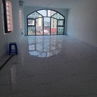 Cho Thuê Nhà 60M * 5 Tầng,Mặt Tiền5.5M, Phố Nguyên Hồng, Đống Đa, Hà Nội, Giá Bán 35 Triệu.