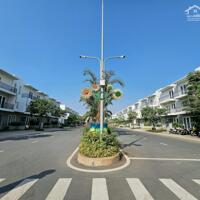 Nhà phố, biệt thự Quận 9 chỉ 7 tỷ - 10 tỷ liền kề Quận 2 khu Global City giá tốt nhất thị trường.