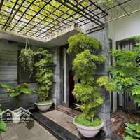 Cho Thuê Villa 3 Tầng, Có Sân Vườn Và Chỗ Đậu Ô Tô Gần Lê Văn Hưu