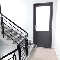 Nhà Nguyên Căn 2 Lầu2Pn-3Wc-Ngay Chợ Đầu Mối- Ngă4 Bình Phước