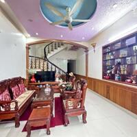 Cho thuê nhà 3 tầng trong khu đô thị Chùa Hà Tiên, Vĩnh Yên, Vĩnh Phúc. Lh: 0986934038