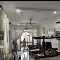 Bán Nhà Hxhdiện Tích178M2 Giá Chỉ 12,5 Tỷ Tại Tân Thuận Tây Quận 7