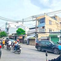 Cho thuê nhà 3 lầu mặt tiền kinh doanh Huỳnh Tấn Phát, Quận 7
