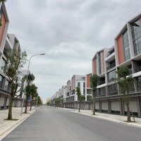 Bán Căn Shop Phố Biển 2 Đối Diện 30 Toà Cao Tầng, Giá Rẻ Nhất Ở Vinhomes Ocean Park 3