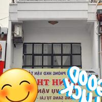 Cho thuê nhà 3 tầng mặt tiền đường Hùng Vương- Nha Trang