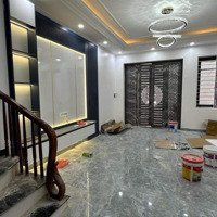 Bán Nhà Mới Xây Bằng B, Linh Đàm. Diện Tích 40M2, 5 Tầng, Giá Bán 4 Tỷ, Ô Tô Đỗ Cổng