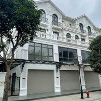 Bán Cặp Shophouse Sao Biển 1 Hoàn Thiện Văn Phòng Có Thang Máy Mặt Đại Lộ 52M Sau Nhà Vườn Hoa