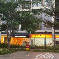 Cho Thuê Shop Khối Đế 80M2 Đã Hoàn Thiện Chỉ 30 Triệu Mặt Sảnh Đông Đúc Góc 2 Mặt Tiền