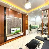 Bán Nhà Nguyễn Văn Cừ, Long Biên 30 M2, 5 Tầng 4,35 Tỷ-Ngõ Nông-Gần Phố-An Ninh Tốt