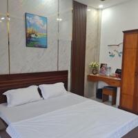 Cho thuê nhà 3 tầng gần biển trung tâm Nha Trang full nội thất