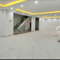 Cc Bán Toà Nhà 7Tầng 110M2 Mặt Tiền 8M,Dòng Tiền 1,7Tỷ/Năm( Cao Hơn Bank) Ttam Q.cầu Giấy Giá:30 Tỷ