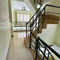 Nhà Ngộp Đường Nguyễn Biểu, Quận 5 Gần Bệnh Viện Nhiệt Đới. 65,6M2 (4Mx16,4M)