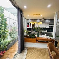 Bán Nhà Phố Đội Cấn, 8 Tầng, 12 Phòng, Căn Penthouse, 16 Tỷ, Ngõ 3M, 84M2, Doanh Thu 80 Triệu/Tháng