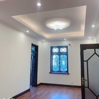 Cho Thuê Nhà Nguyễn Chí Thanh 90M2, 5 Tầng 35 Triệu/Th Làm Văn Phòng, Cty