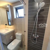 Chủ Nhà Cho Thuê Cc Screc Trường Sa Q.3.Diện Tích80M2 2P, 2 Vệ Sinh Căn Góc. Giá Bán 11 Triệu. Lh Xuân