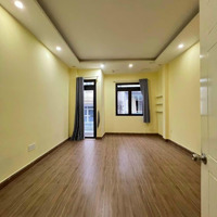 Bán Nhàhẽm Xe Hơinhiêu Tứ, P7, Phú Nhuận, 30 M2, 7,1 Tỷ. Liên Hệ: 0793794079