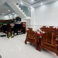 Bán Nhà Riêng Linh Xuân, Thủ Đức  Ô Tô 7 Chổ Ngủ Trong Nhà, DT 95M2, Giá Nhỉnh 4 Tỷ