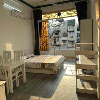 Studio Ban Công Full Nội Thất Gần Vòng Xoay Điện Biên Phủ - 35M2 Q1