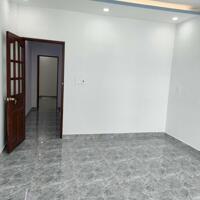 Bán nhà đường Phú Định, Phường 16, Quận 8, 60m2, 3 lầu, 3 phòng ngủ, Giá rẻ