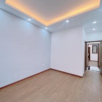 Giảm Sốc 200 Triệu ! Bán Nhà Đê La Thành - Đống Đa 50M - 4T -Mặt Tiền3.7M - 5 Tỷ. Nhà Mới Xây 1 Năm