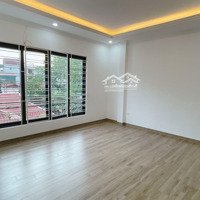 Tìm Người Thuê Phòng Đẹp - 30M2 Khép Kín Ngõ 82 - Kim Mã, Ba Đình