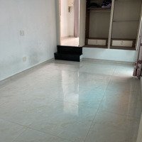 Phòng Trọ 30 M2 Ngay Ngã Tư Bảy Hiền Quận Tân Bình Tphcm