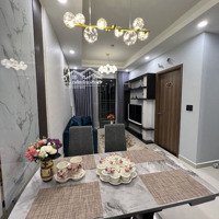 Căn Full Nt 2 Phòng Ngủgần Pmh Cho Thuê 11 Triệu Q7 Riverside