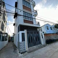  Bán Nhà 3 tầng hẻm đường số 22, Phường Phước Hải, Nha Trang giá chỉ 3tỷ950