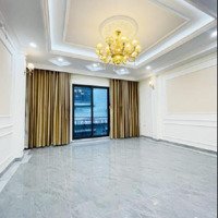 Cho Thuê Nhà Khu Vực Phố Đội Cấn. 55M2 X 5T Thông Sàn Có Thang Máy. Nhà Mới, Sàn Gỗ. 28 Triệu/Th