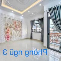 Bán nhà 2 lầu mới 100% MT đường B11 KDC Hưng Phú . Giá chỉ 6,9 tỷ