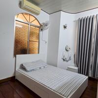 GẤP - Bán rẻ căn nhà 3 phòng ngủ đường Bạch Đằng, Nha Trang. Diện tích 71,5m2