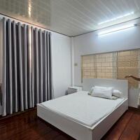 GẤP - Bán rẻ căn nhà 3 phòng ngủ đường Bạch Đằng, Nha Trang. Diện tích 71,5m2