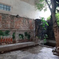 Villa Cổ Điển - Vintage - Ngay Phan Xích Long Phú Nhuận.