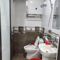 Cho Thuê Nhà Mặt Đường Hồ Sen 31M2