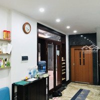 Cho Thuê Nhà Riêng Phố Lê Thánh Tông Gần Nhà Hát Lớn 40M2 X 5 Tầng, Nhà Mới Đẹp, Có Thang Máy.