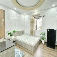 Cho Thuê Chdv Full Nội Thất Cửa Sổ , Khu Vip Phan Xích Long Chỉ 4 Triệu5