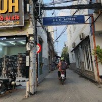 Cg Cho Thuê Nhà + Nền Tổng 200M2 | 2 Phòng Ngủ| Hẻm 311 Đường Nvc | 6 Triệu