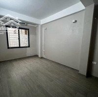 Cho Thuê Nhà 65M2X4T Đường Trích Sài, Cách Hồ Tây 80M. Nhà Đẹp: 3 Phòng Ngủ3Vs, Pk, Bếp, Hướng Đnam,13 Tr.