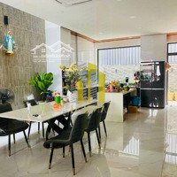 Villa Mới Hiện Đại - Thang Máy Giá Bán 60 Triệu . Full Nội Thất