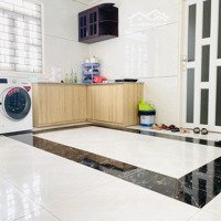 Cực Hiếm! Chdv 1 Phòng Ngủ, Ban Công Rất Đẹp, 28M2 Giá Chỉ 4, 5 Triệu