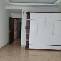 Bán Nhà Phố Trần Quốc Hoàn 50M2 X 6T Xmặt Tiền4.2M X 15.5 Tỷ. Thang Máy. Ngõ Thông.gara Ô Tô.