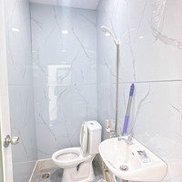 Bán Nhà Quận 4, 3 Tầng, 20M2 Đất, Hẻm Rộng, Gần Vĩnh Khánh, Chỉ 2,5 Tỷ