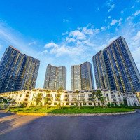 Cho Thuê Ch 3 Phòng Ngủtại Sunshine City, View Nội Khu, Chỉ Cần Xách Vali Về Ở. Giá 1Xtr/Tháng